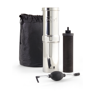Berkey® 0.95 litres - une pompe d'amorçage - un sac de voyage offert